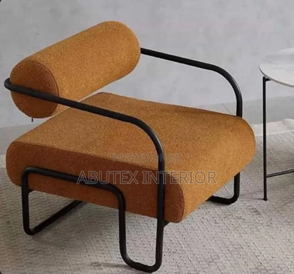 Luxury Executive Single Chair With Iron Leg