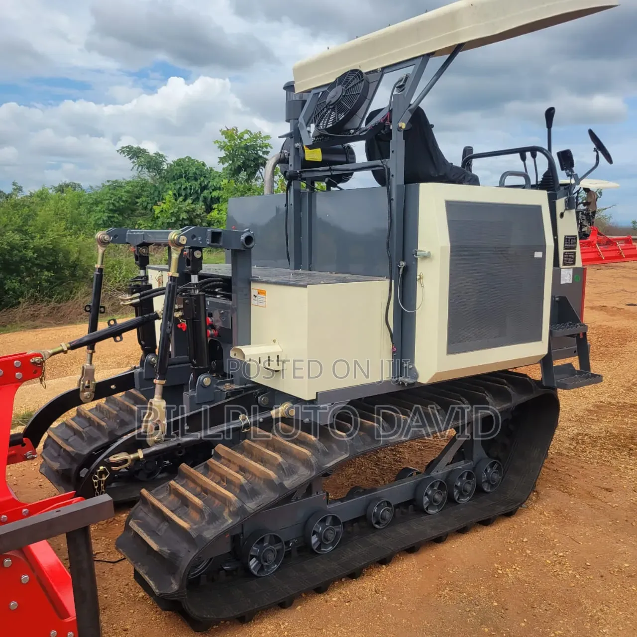 Modern Farmer 4lz-6.0 Combine Harvester, Crops Like Rice and Wheat.