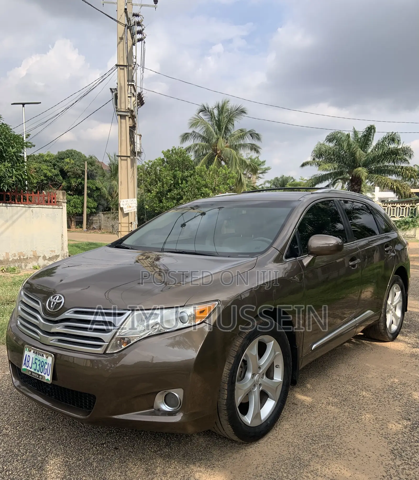 Toyota Camry 2010 Gold