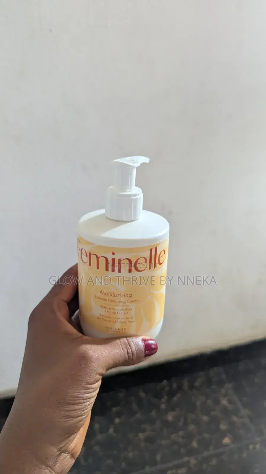 Moisturising Intimate Cleansing With Hyaluronic Acid Peach Extract
