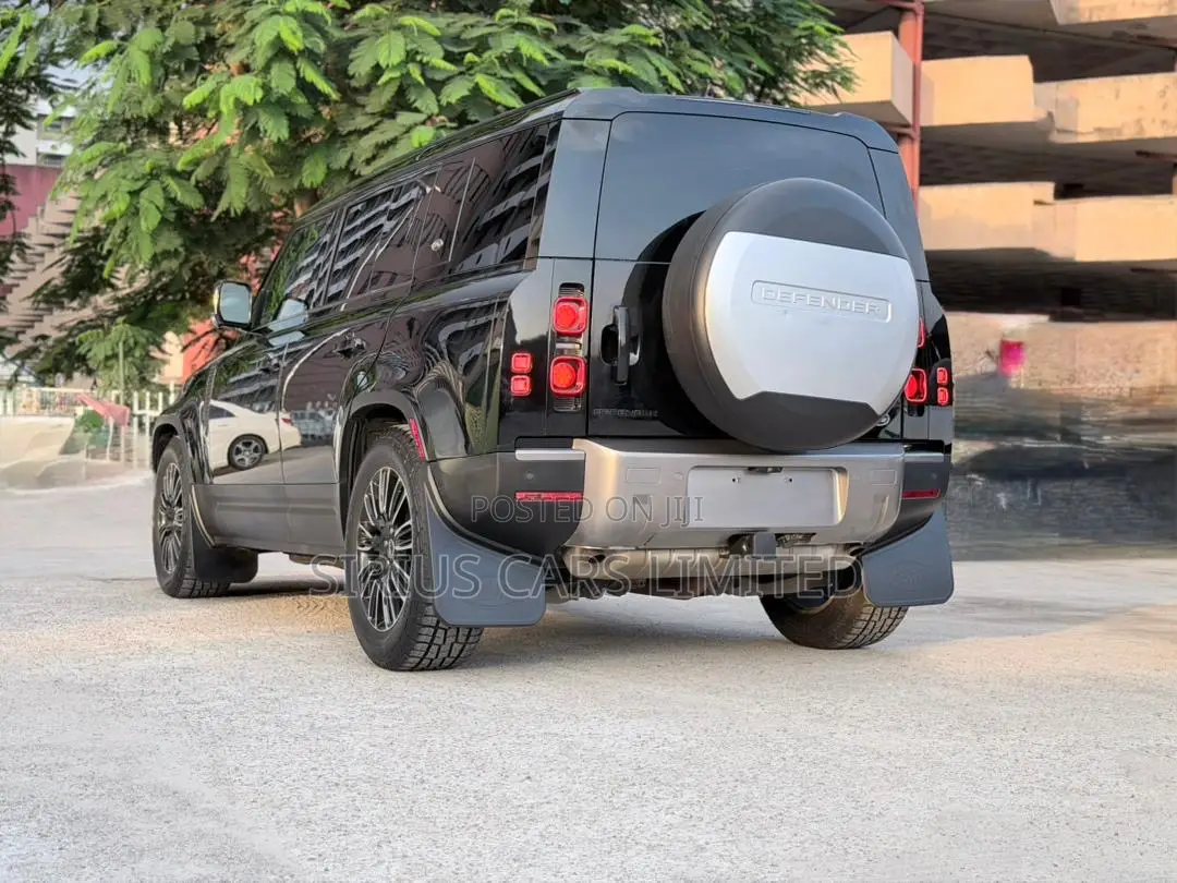 Land Rover Defender 2022 Black