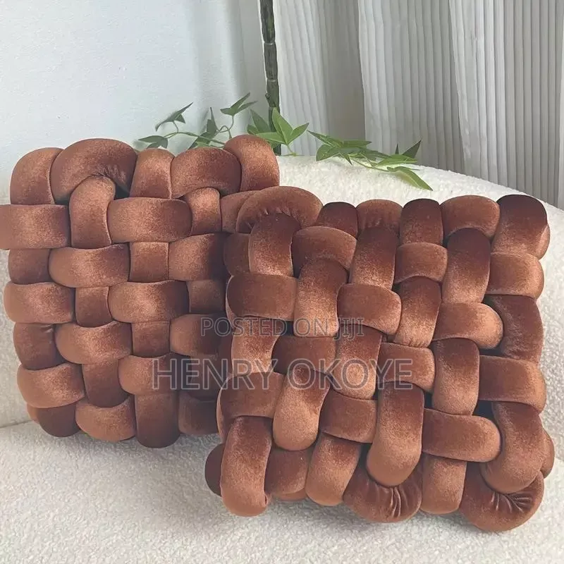 Moving Pillows for U