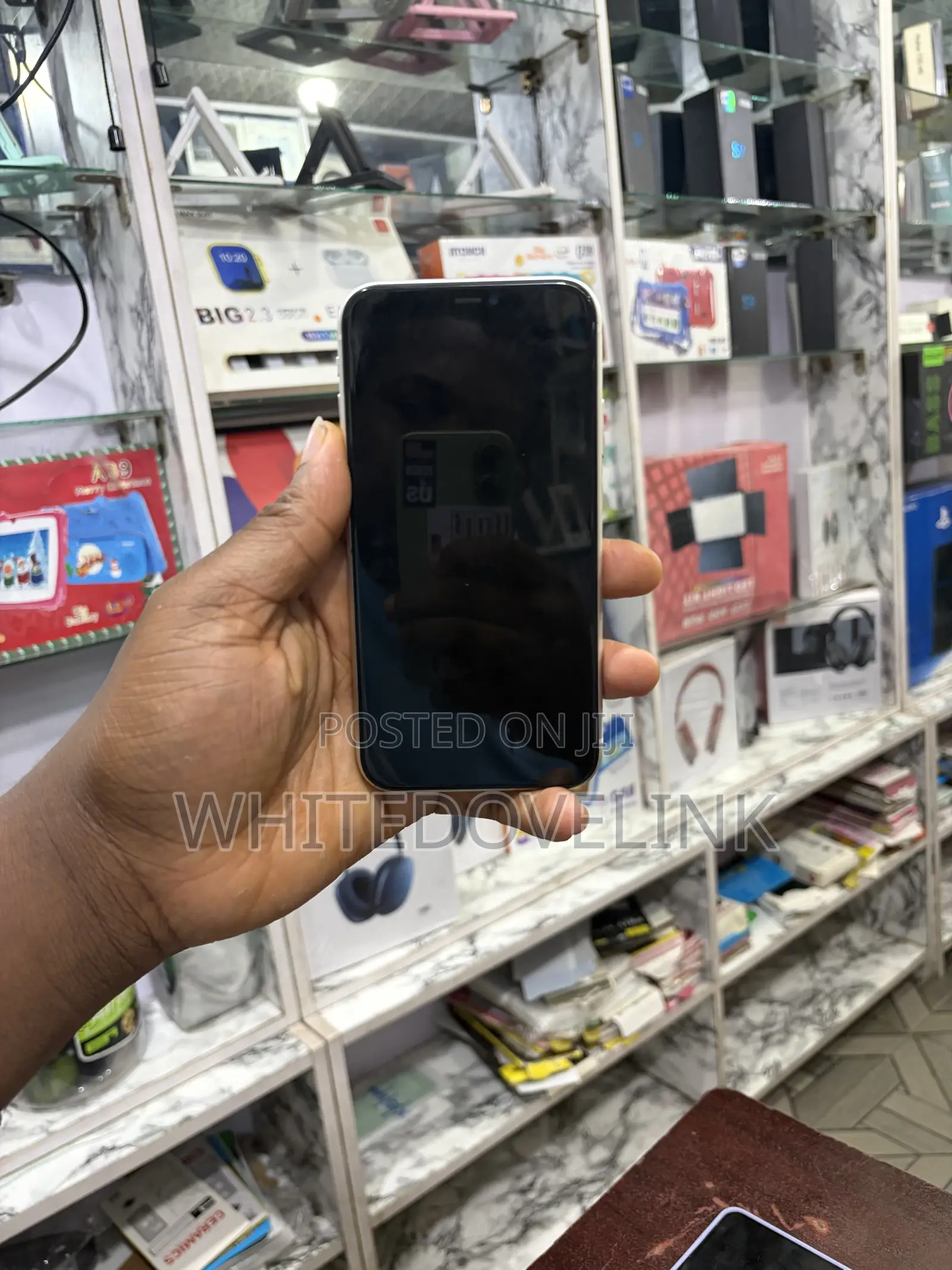 Apple iPhone 11 64 GB White