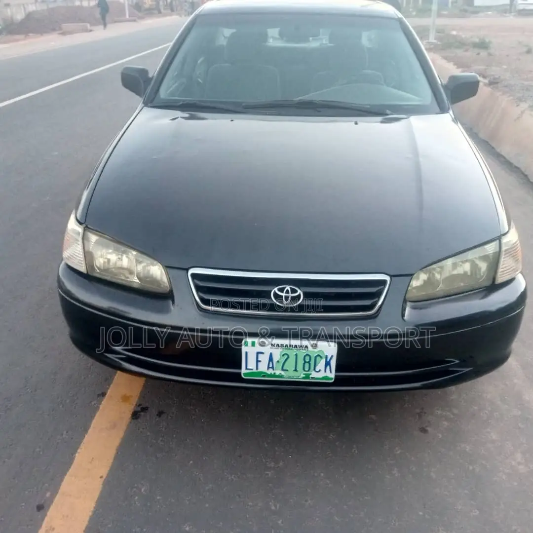 Toyota Camry LE 4dr Sedan (2.4L 4cyl 5M) 2002 Black