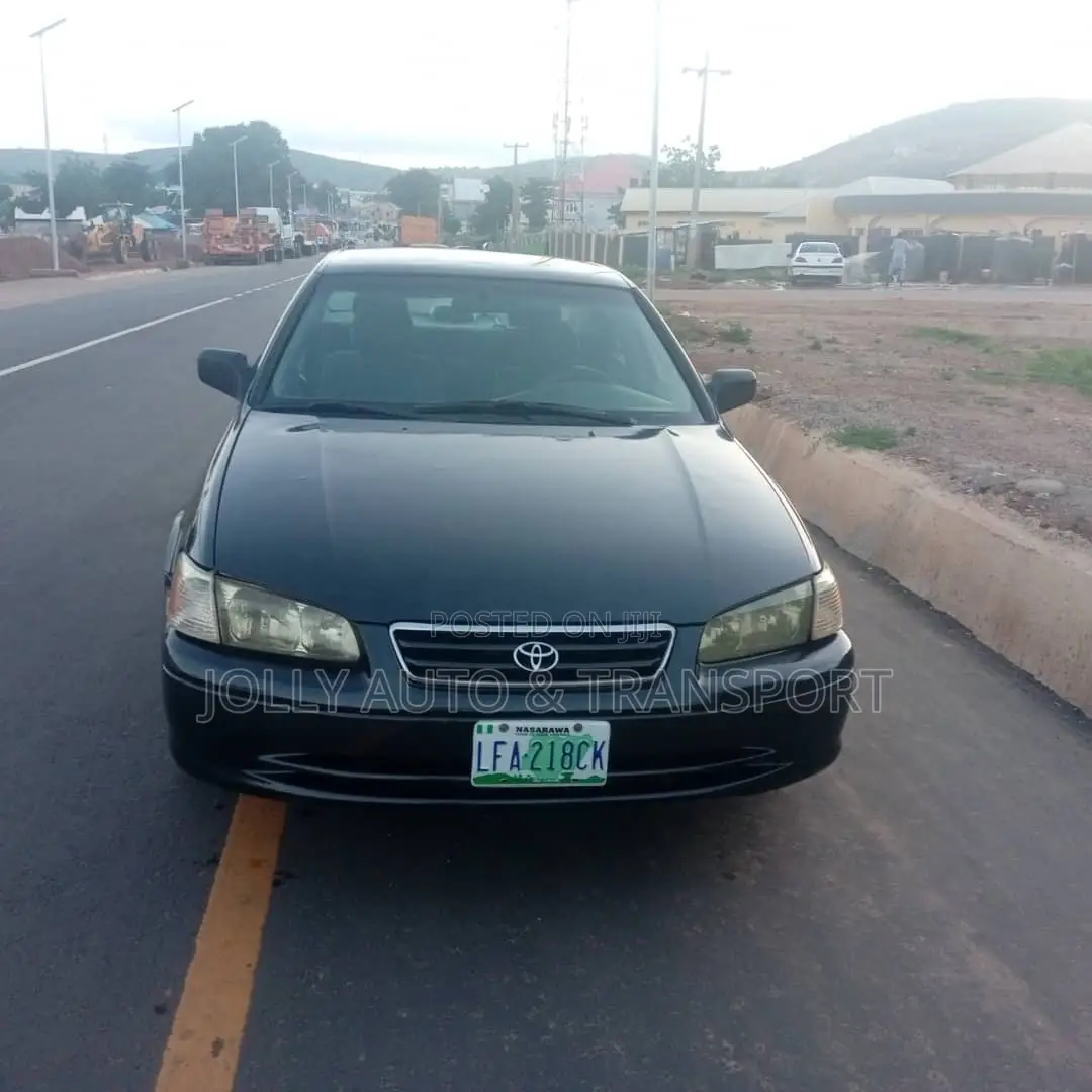 Toyota Camry LE 4dr Sedan (2.4L 4cyl 5M) 2002 Black