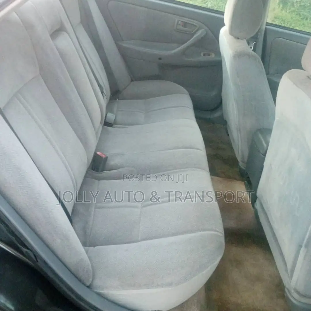 Toyota Camry LE 4dr Sedan (2.4L 4cyl 5M) 2002 Black