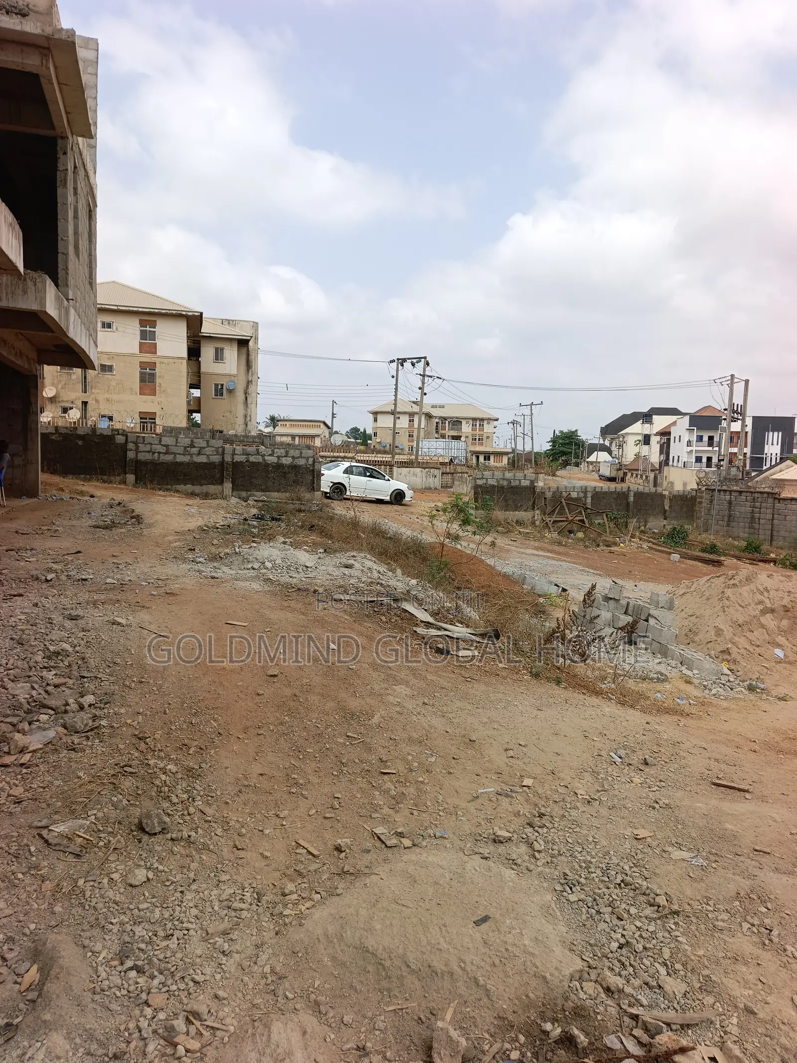 For Sale 250sqm. Estate Plot for Terrace in Lugbe by Pyakasa, Abuja.