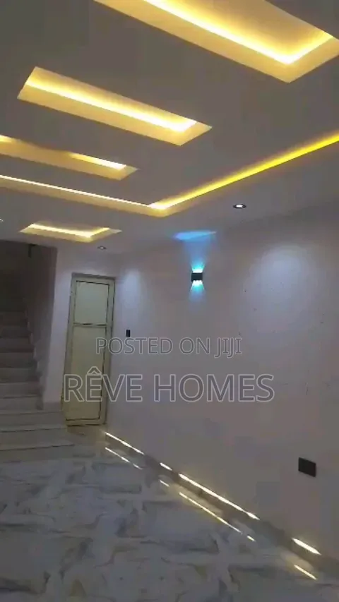 2bdrm Duplex in Shomolu / Shomolu for rent