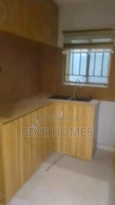 2bdrm Duplex in Shomolu / Shomolu for rent