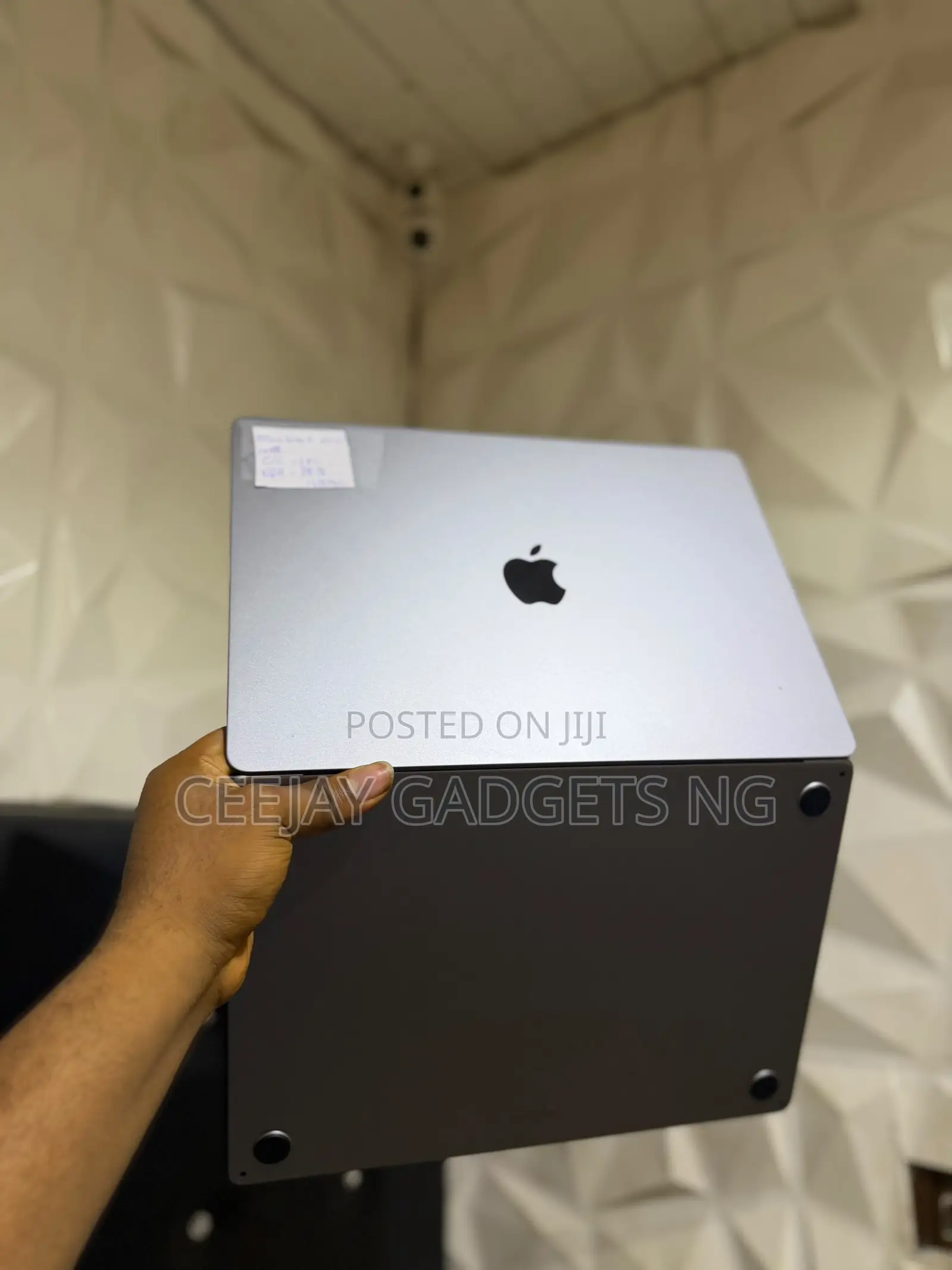 Laptop Apple MacBook Air 2023 M2 16GB Apple M2 SSD 512GB
