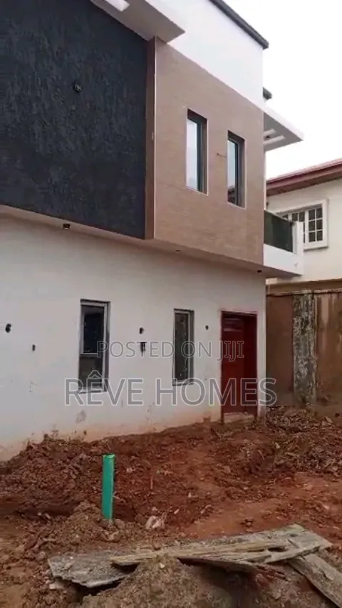 4bdrm Duplex in Phase 2 for rent