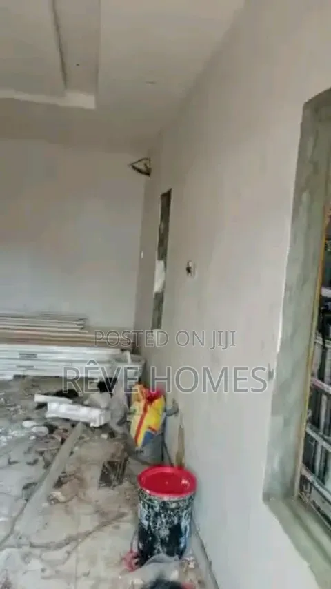 4bdrm Duplex in Phase 2 for rent