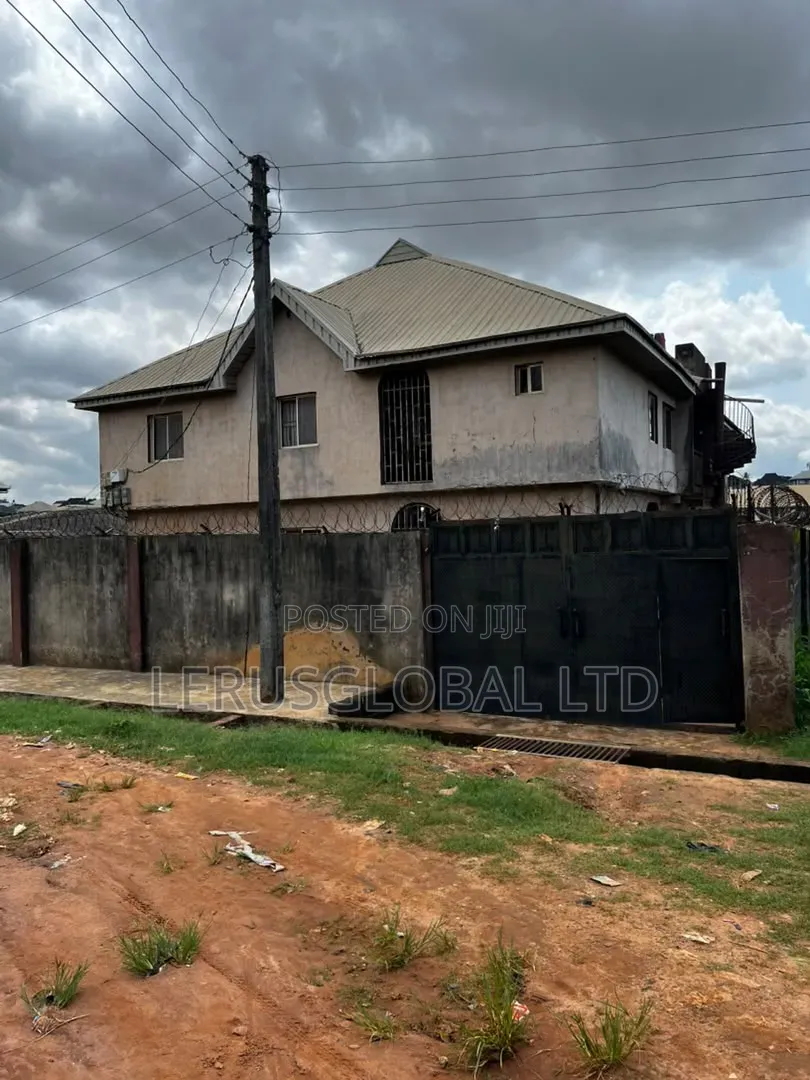 12bdrm Block of Flats in Ikorodu Garage for sale