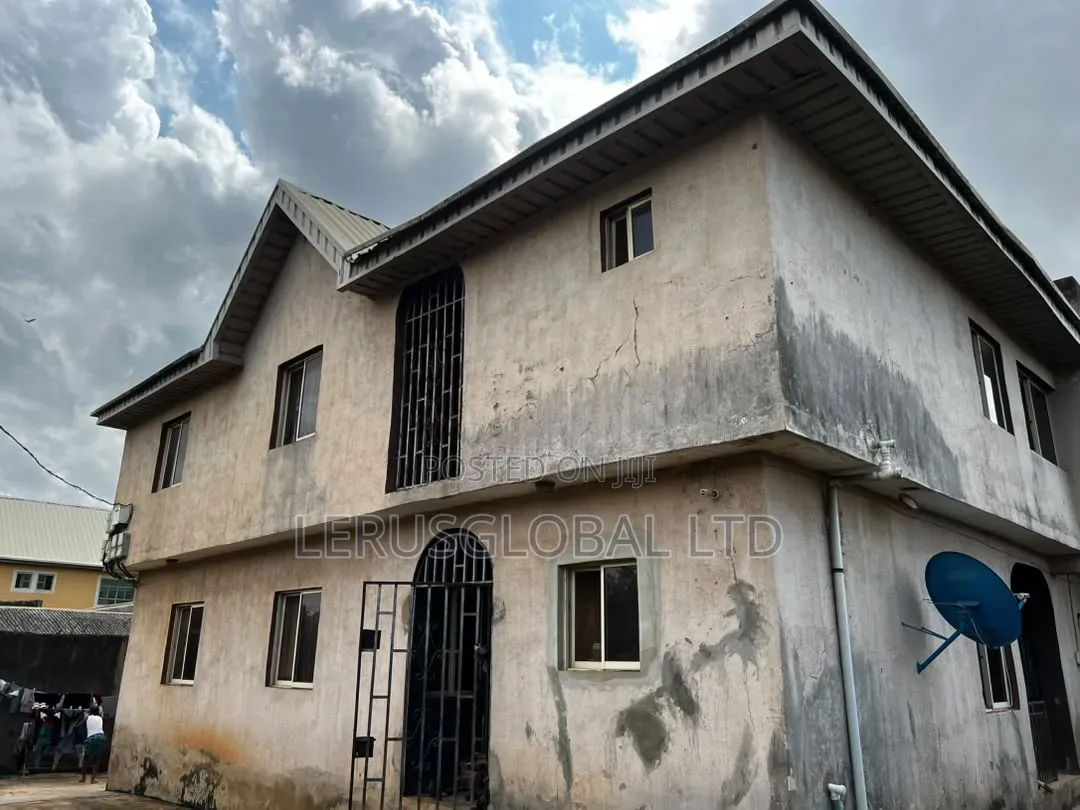 12bdrm Block of Flats in Ikorodu Garage for sale