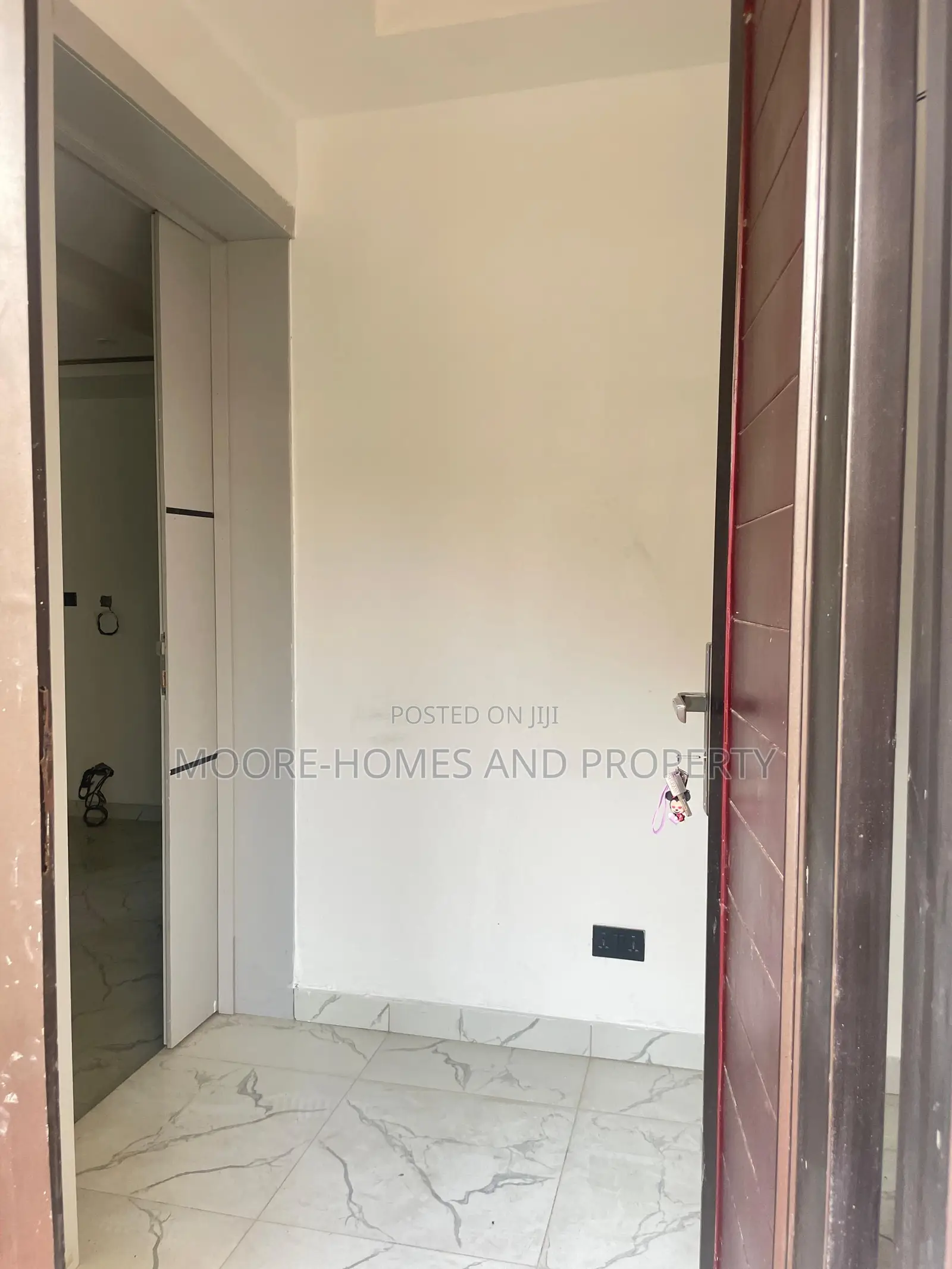 2bdrm Townhouse / Terrace in Omole Phase 2 for rent