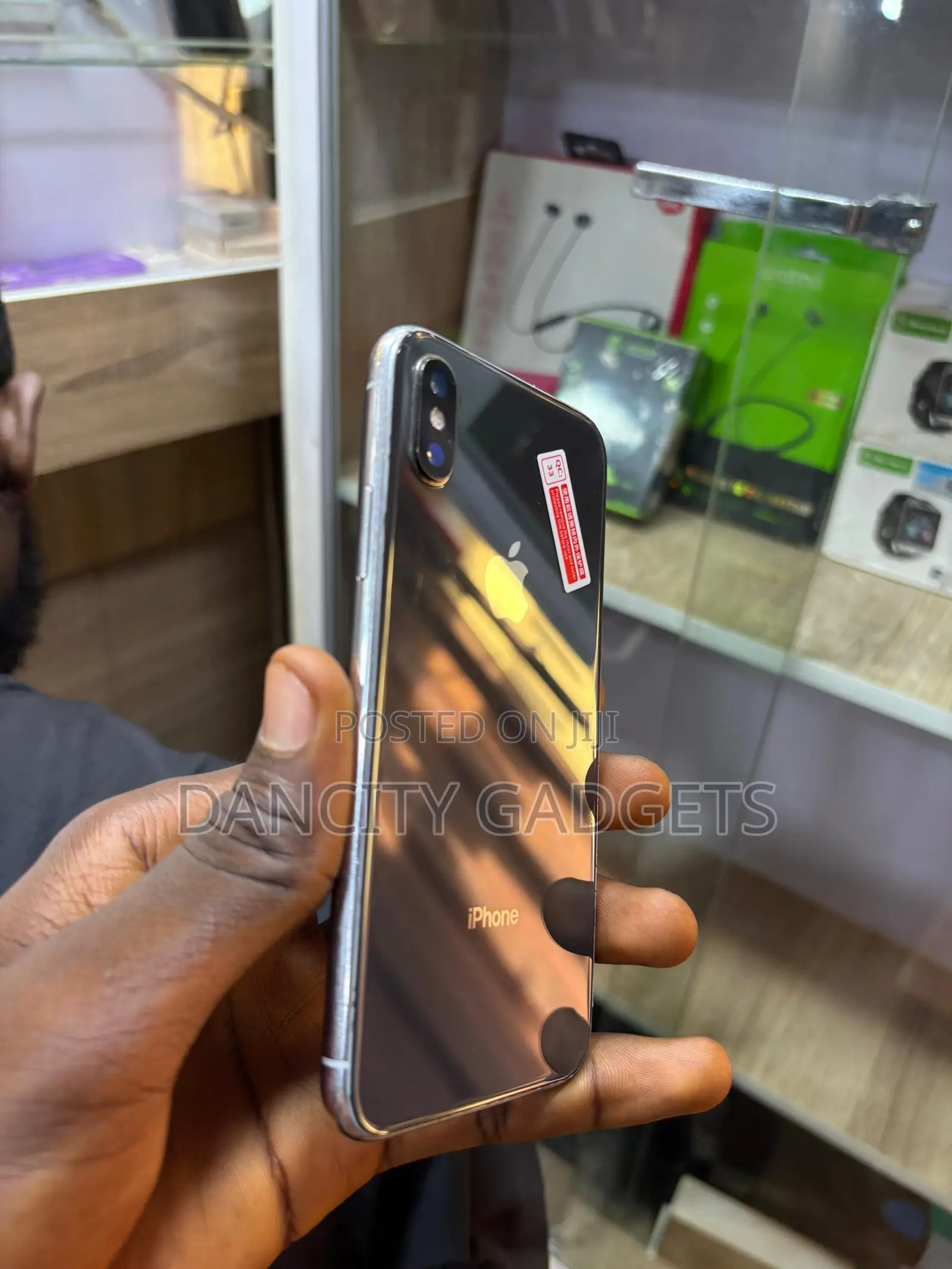 Apple iPhone X 64 GB Black
