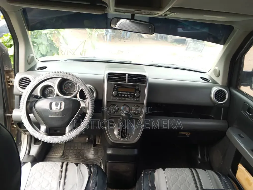 Honda Element 2004 Gray