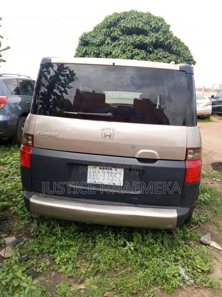 Honda Element 2004 Gray