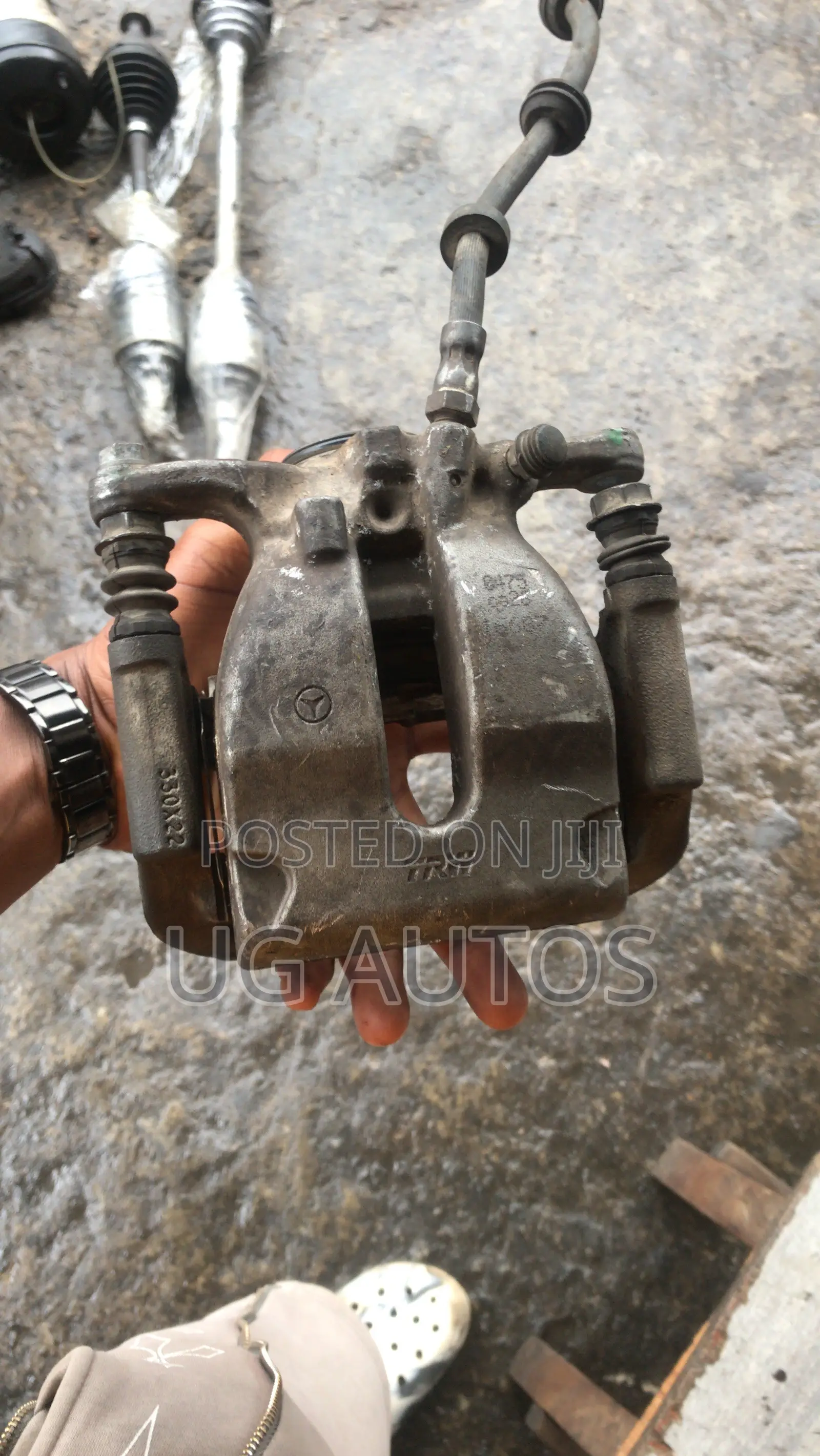 Front Left Caliper Mercedes Benz GLK