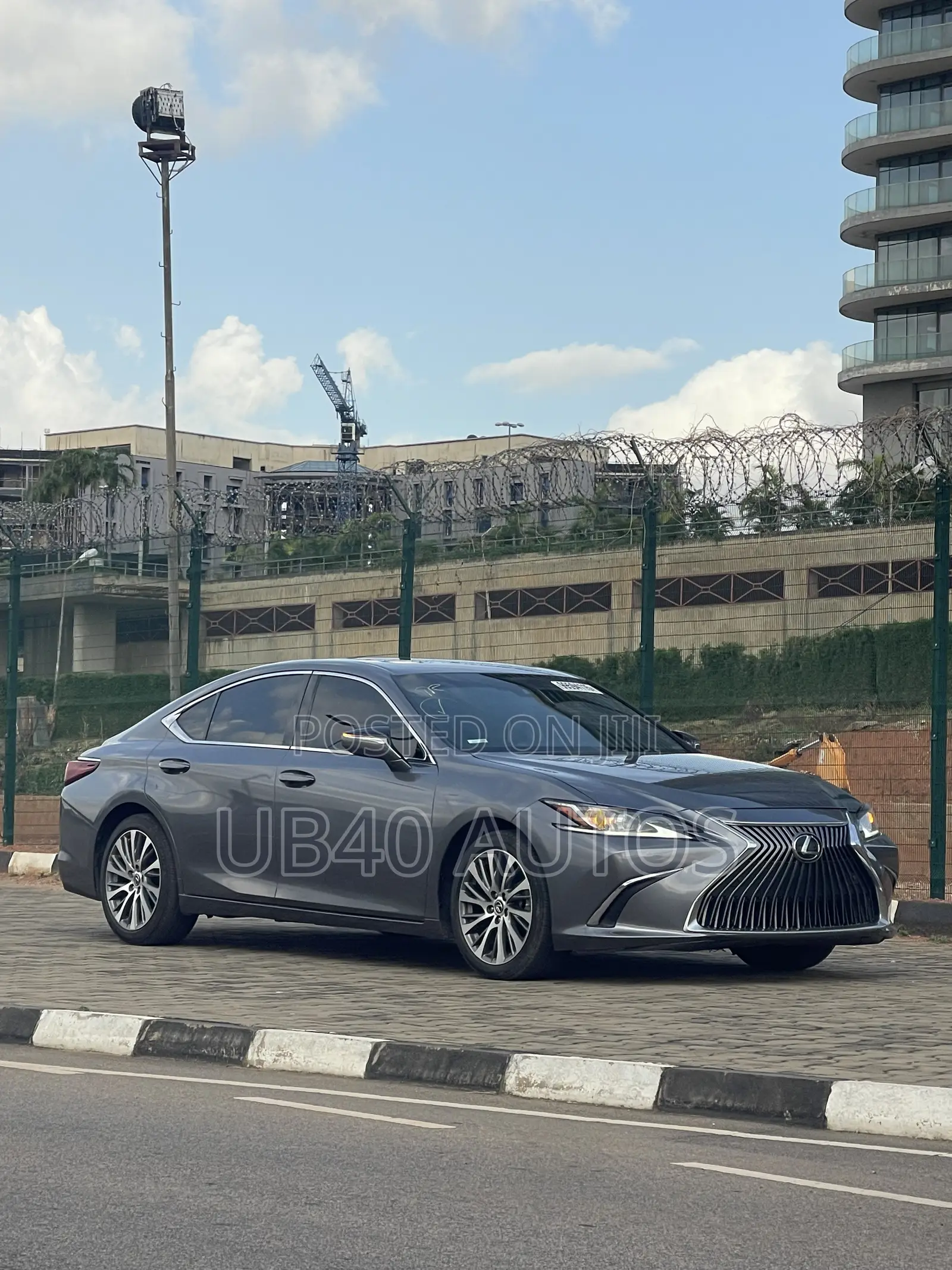 Lexus ES 350 Luxury 2021 Gold