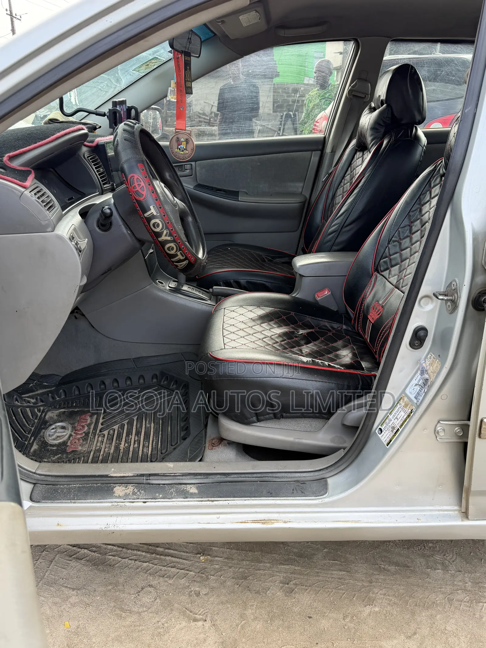 Toyota Corolla LE 2004 Silver