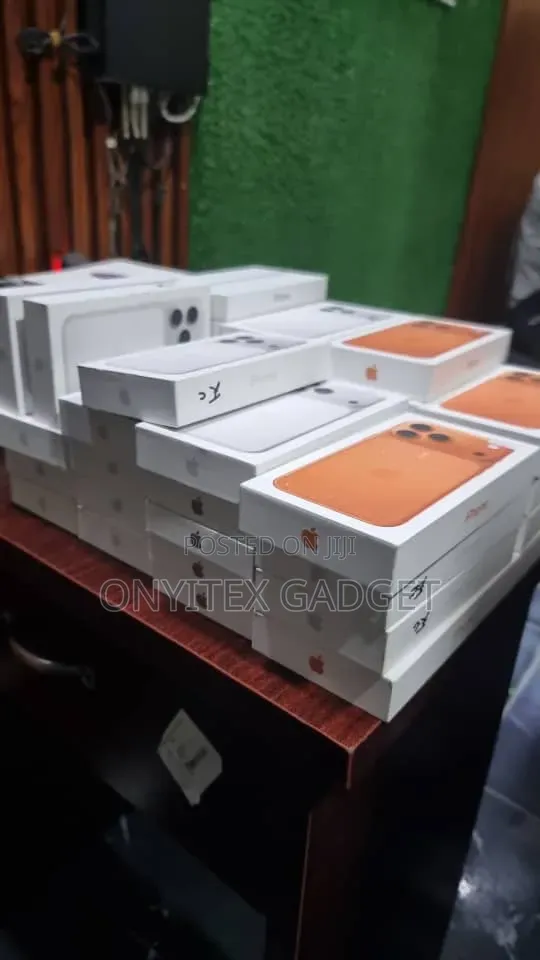 New Apple iPhone 17 Pro Max 512 GB Orange