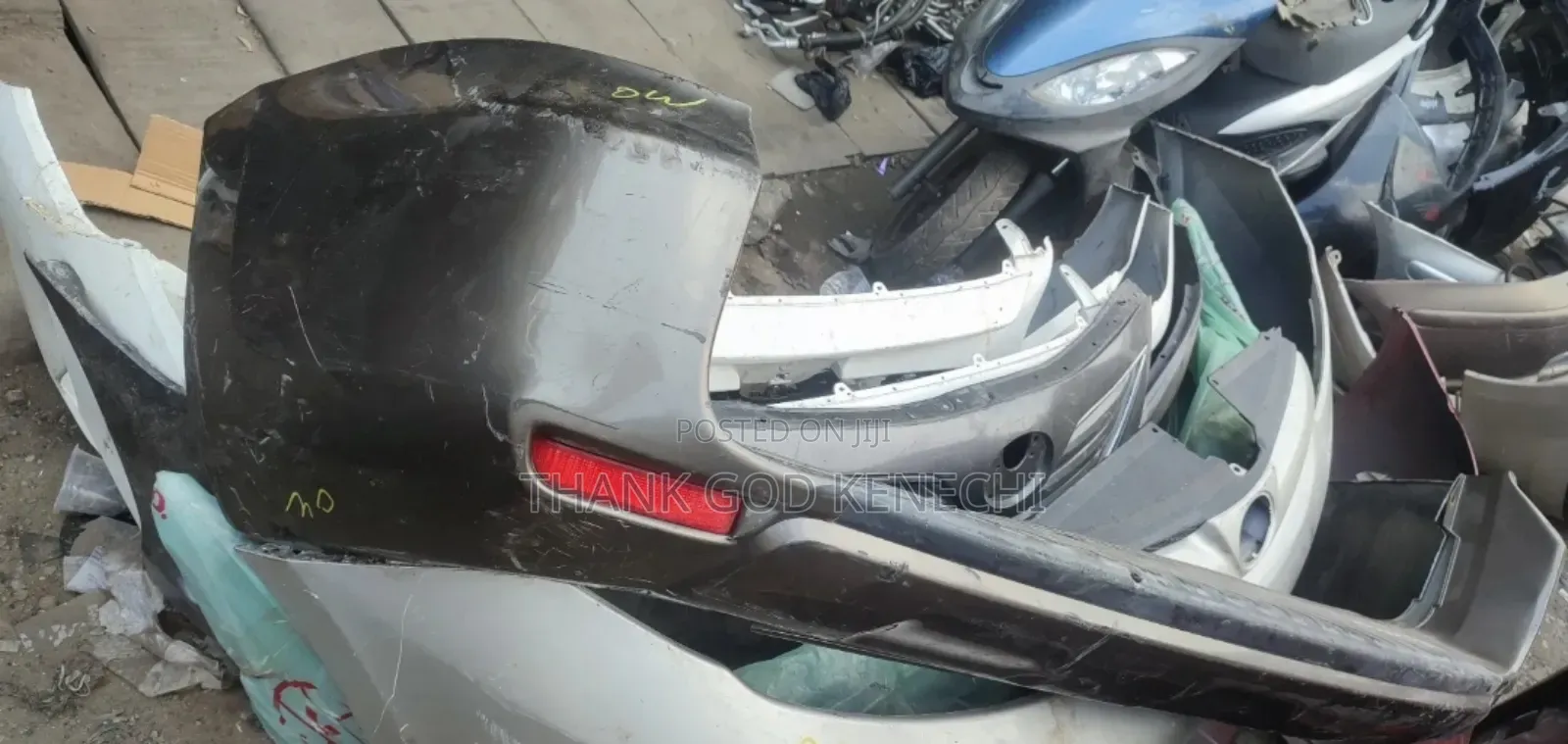 Direct Tokunbo Complete Back Bumper Rav4 2008/2010 Model