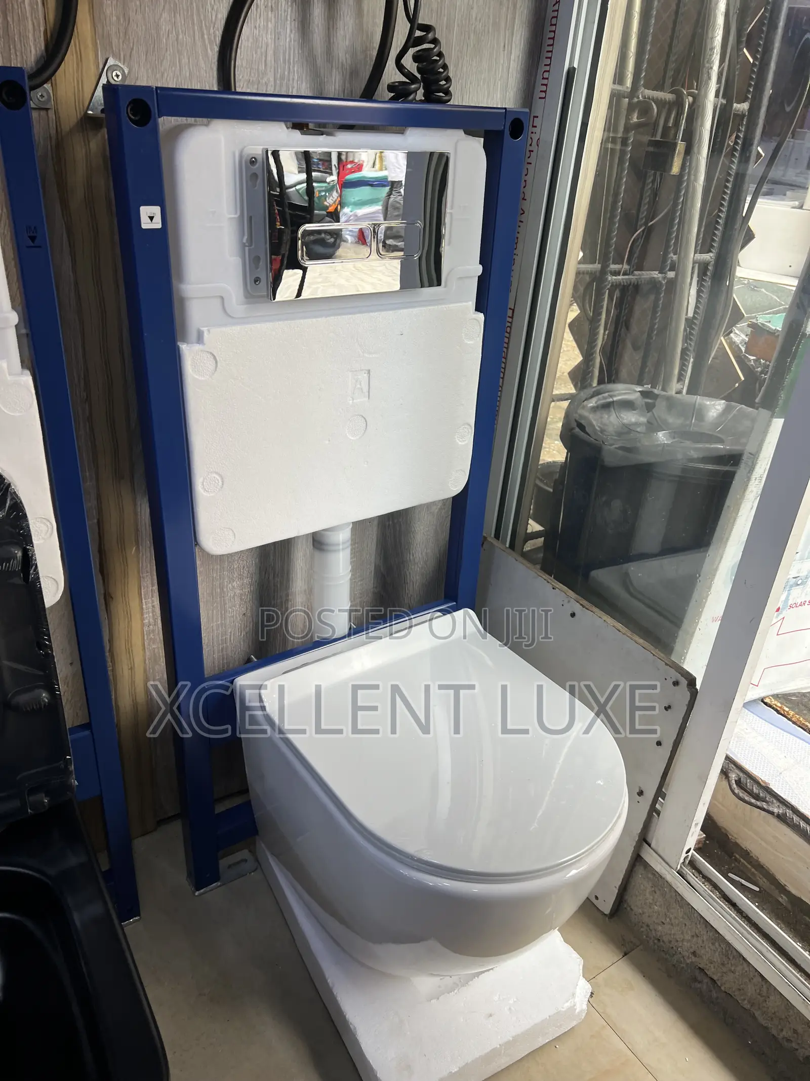 Wall Hung Wc With Concealed Tank ( British Standard)