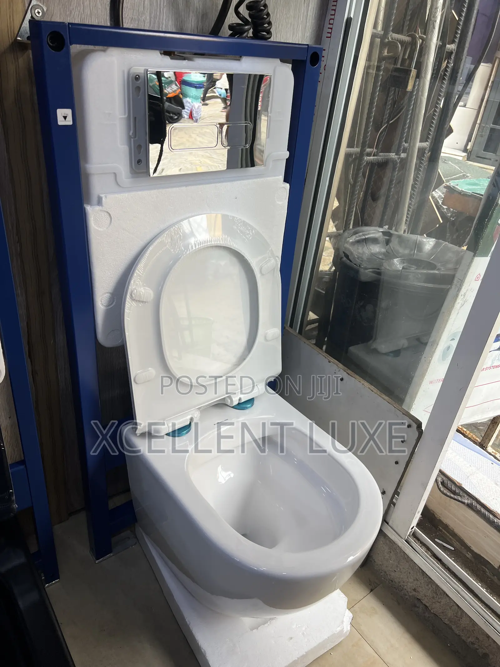 Wall Hung Wc With Concealed Tank ( British Standard)
