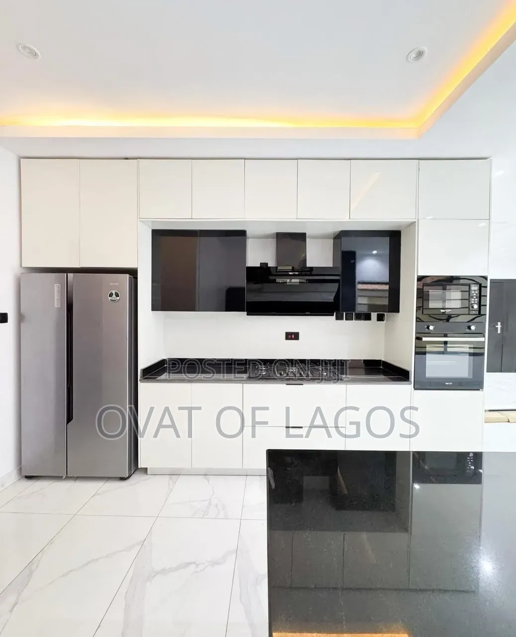 2bdrm Apartment in Lekki Phase 1 for sale