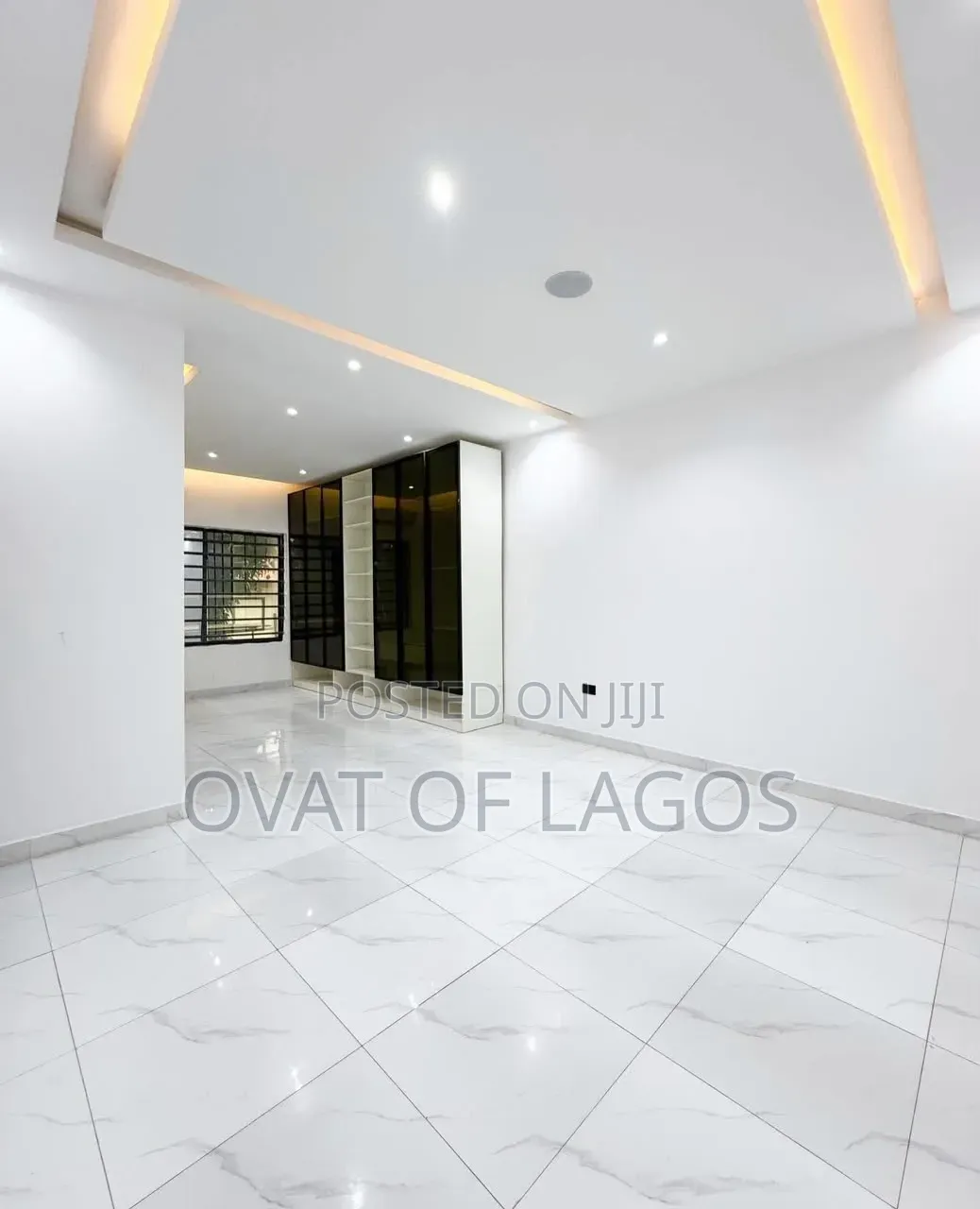 2bdrm Apartment in Lekki Phase 1 for sale