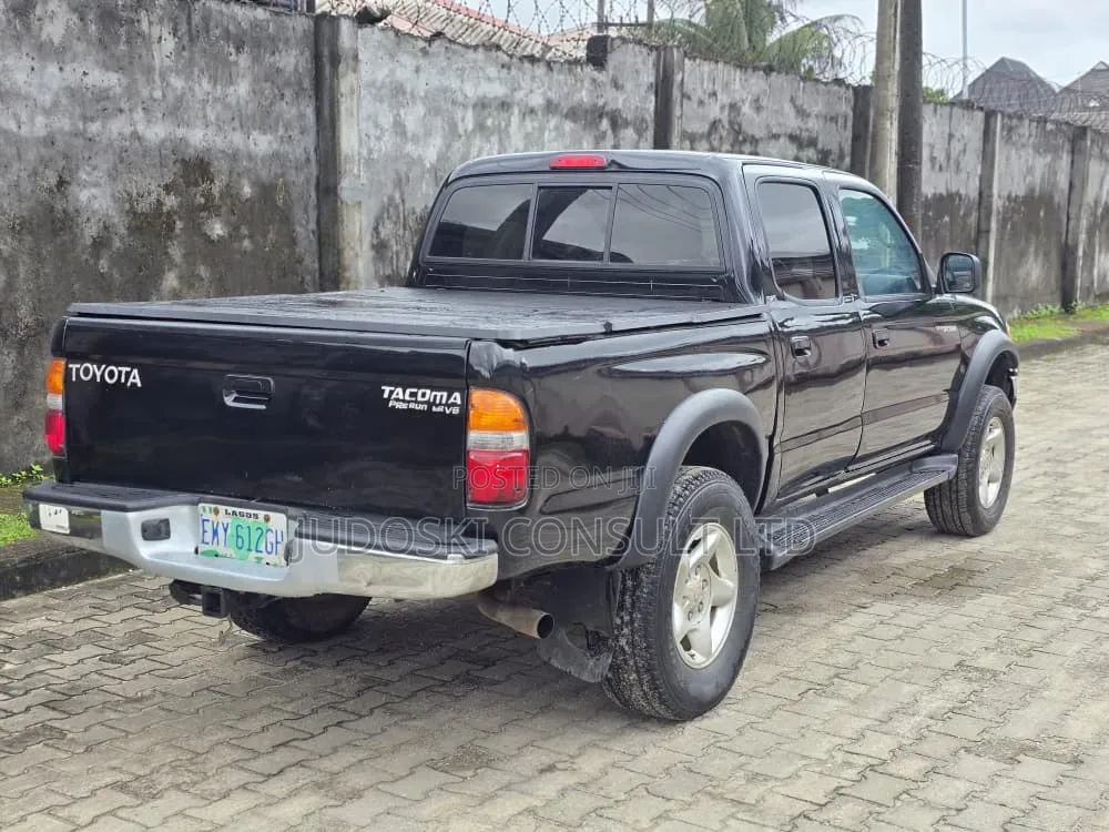 Toyota Tacoma 2003 Black