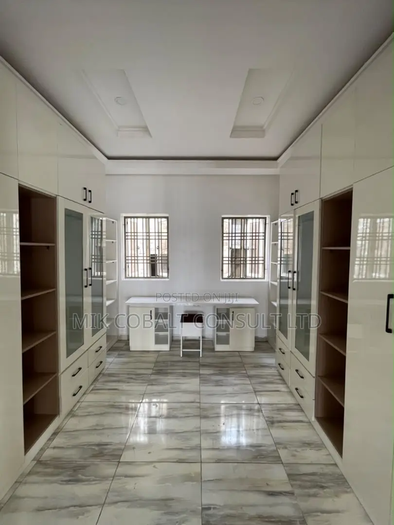 3bdrm Duplex in Gilmor, Jahi for rent
