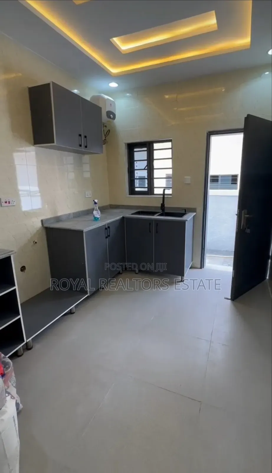 3bdrm Bungalow in Citec Estate, Mbora for sale