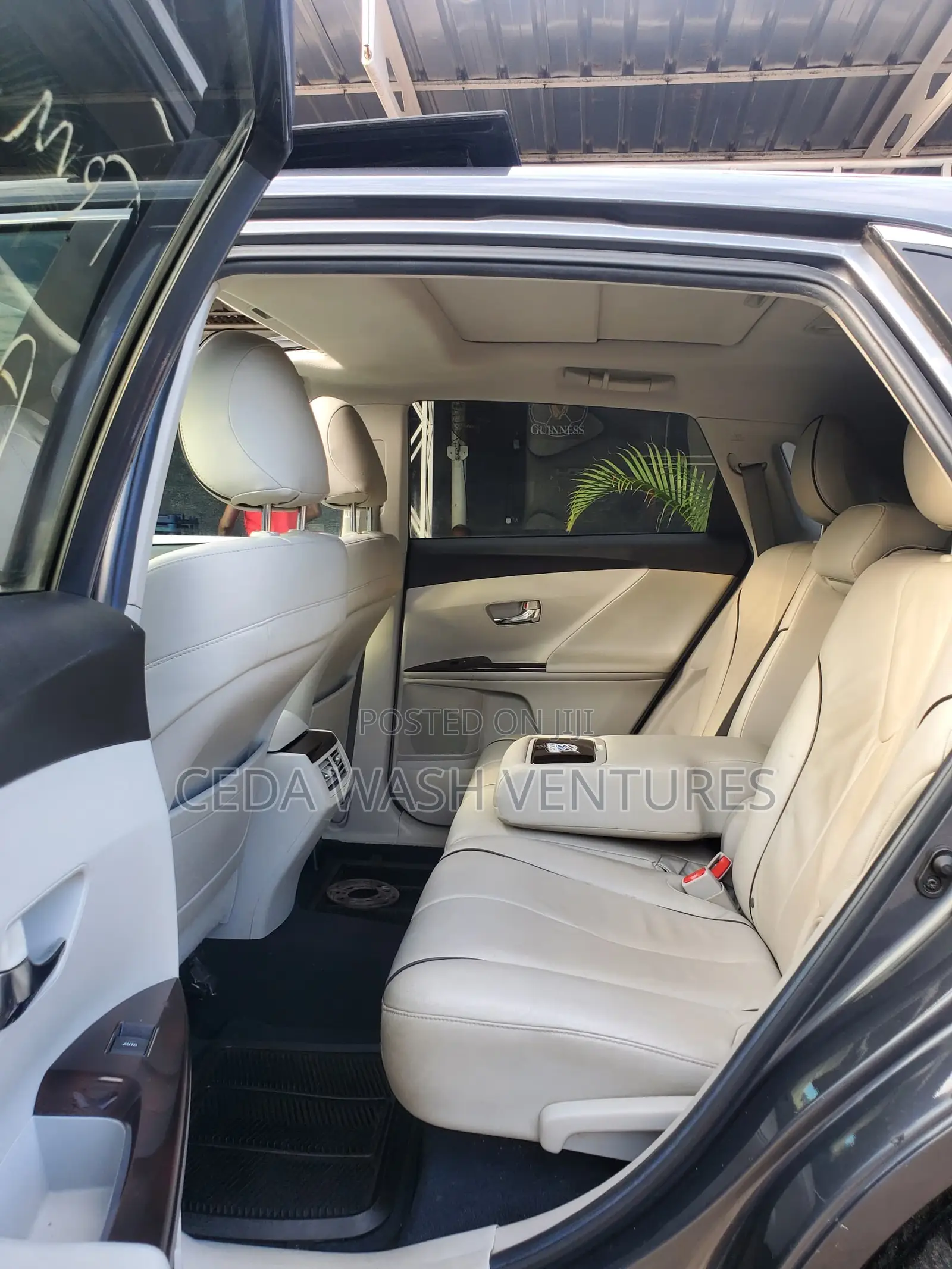 Toyota Venza V6 2012 Gray