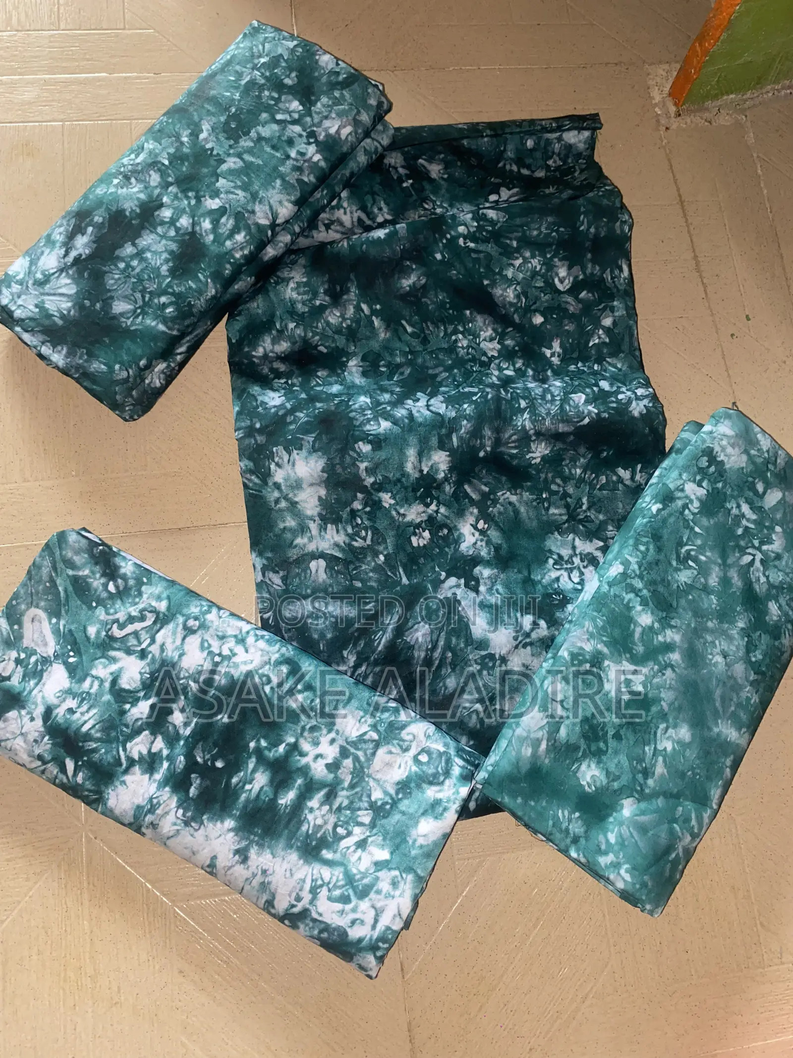 Tie Dye Crack