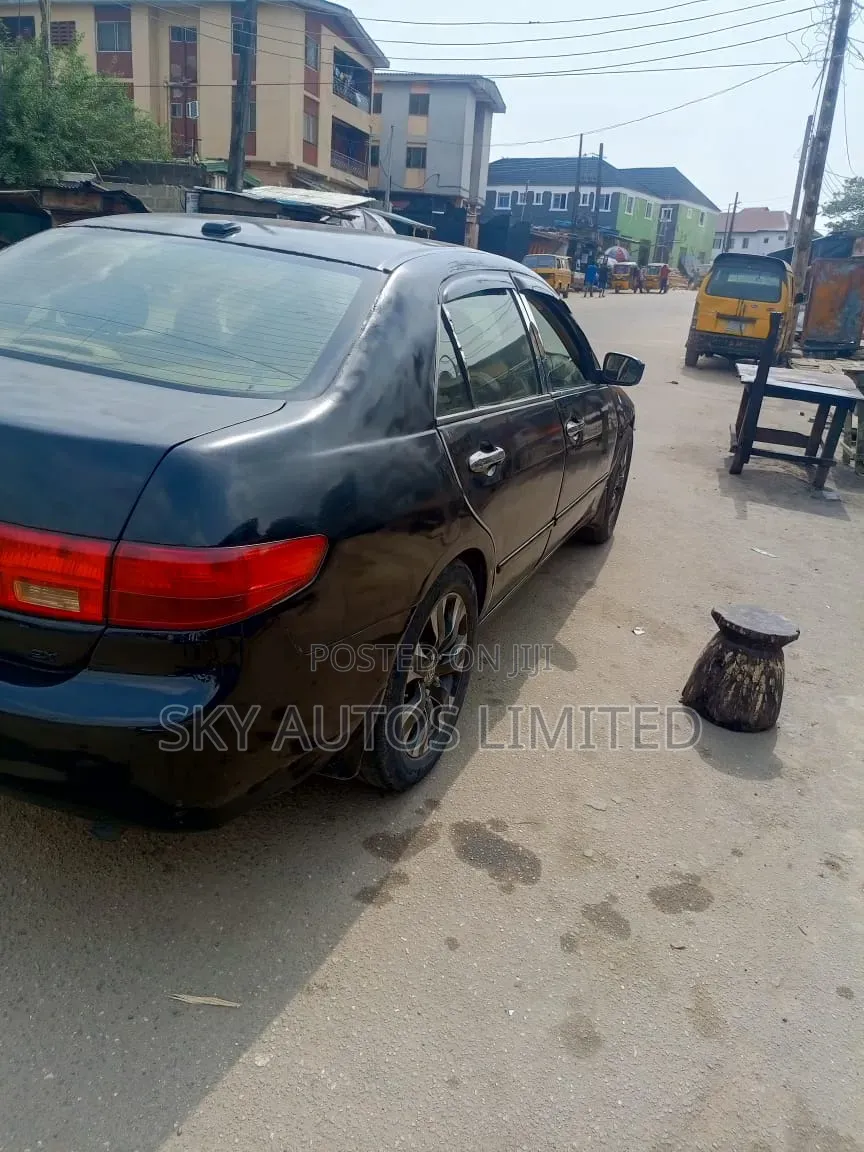 Honda Accord 2004 Blue