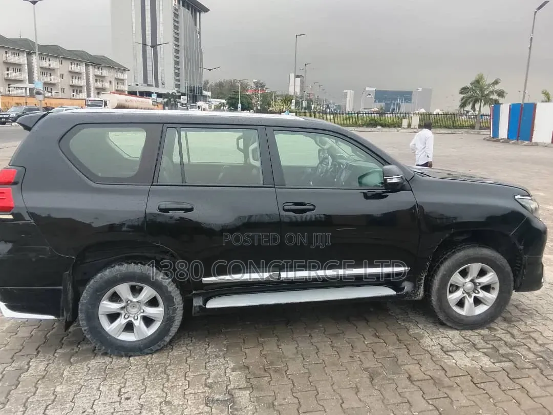 Toyota Land Cruiser Prado 2014 Black