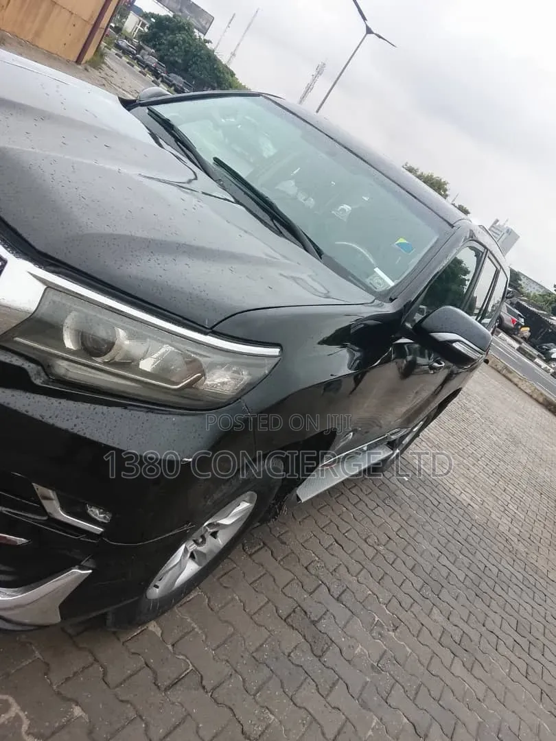 Toyota Land Cruiser Prado 2014 Black