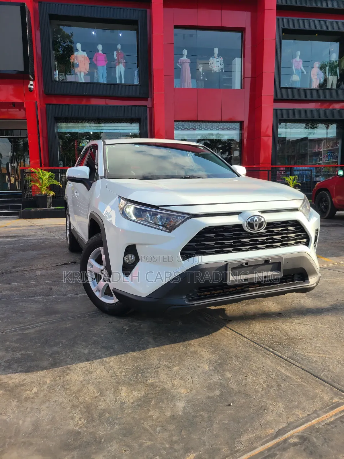 Toyota RAV4 2022 White