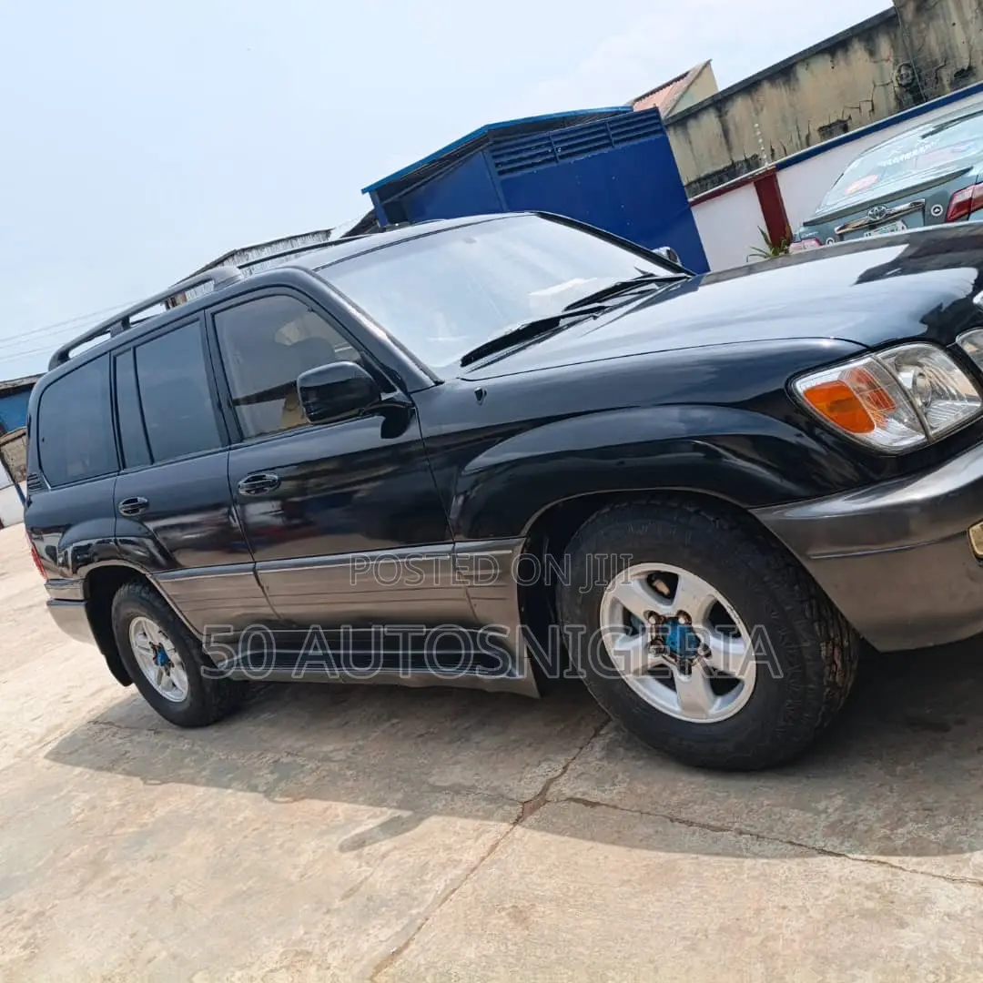 Lexus LX 470 Sport Utility 2006 Black