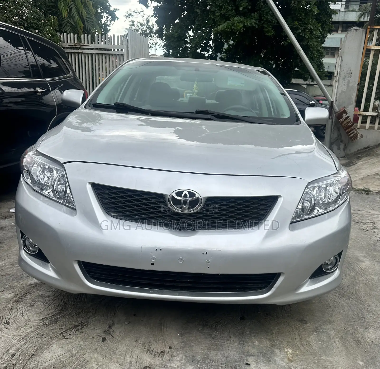 Toyota Corolla LE 4dr Sedan (1.8L 4cyl 4A) 2010 Silver