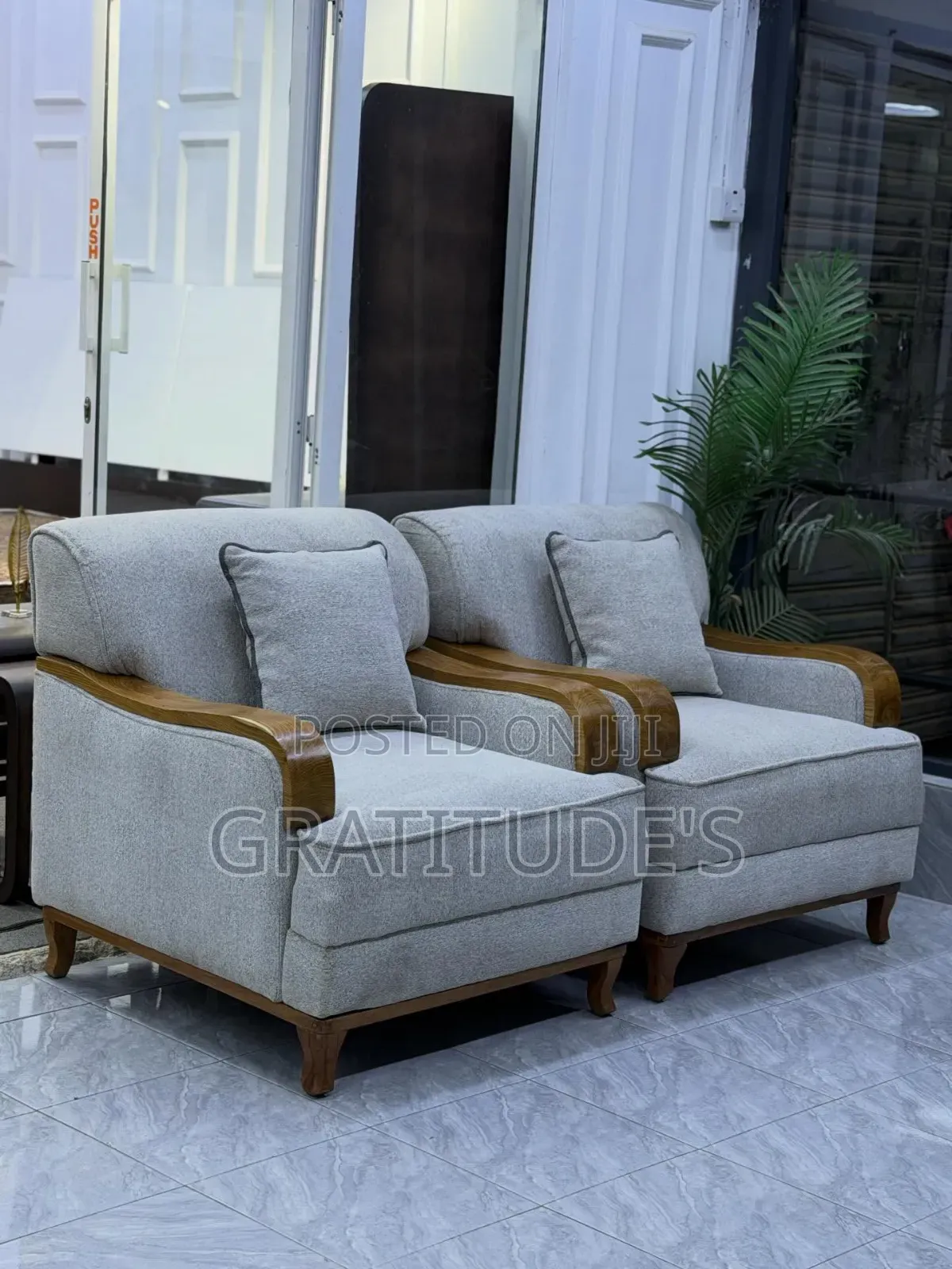Simple but Classic Sofa Sets
