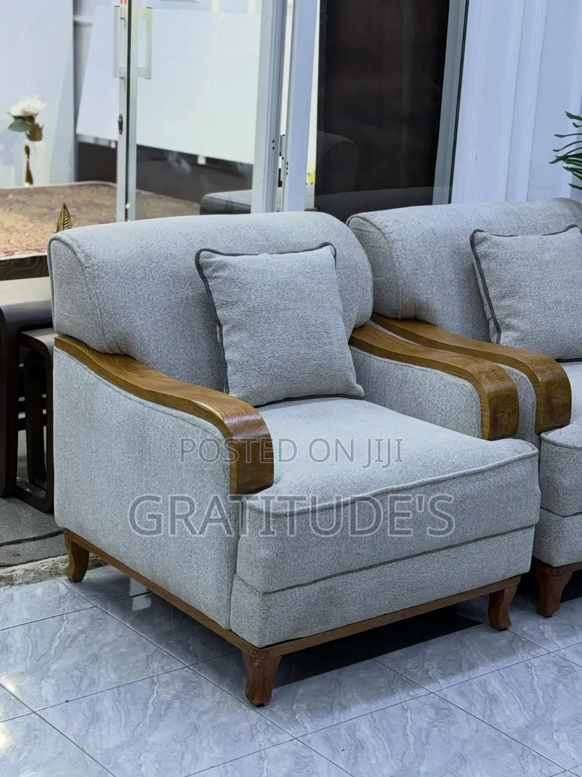 Simple but Classic Sofa Sets