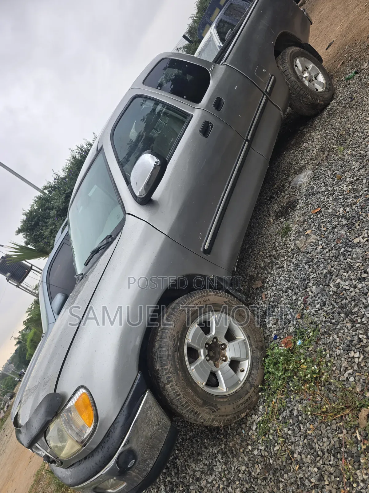 Toyota Tundra 2002 Gray