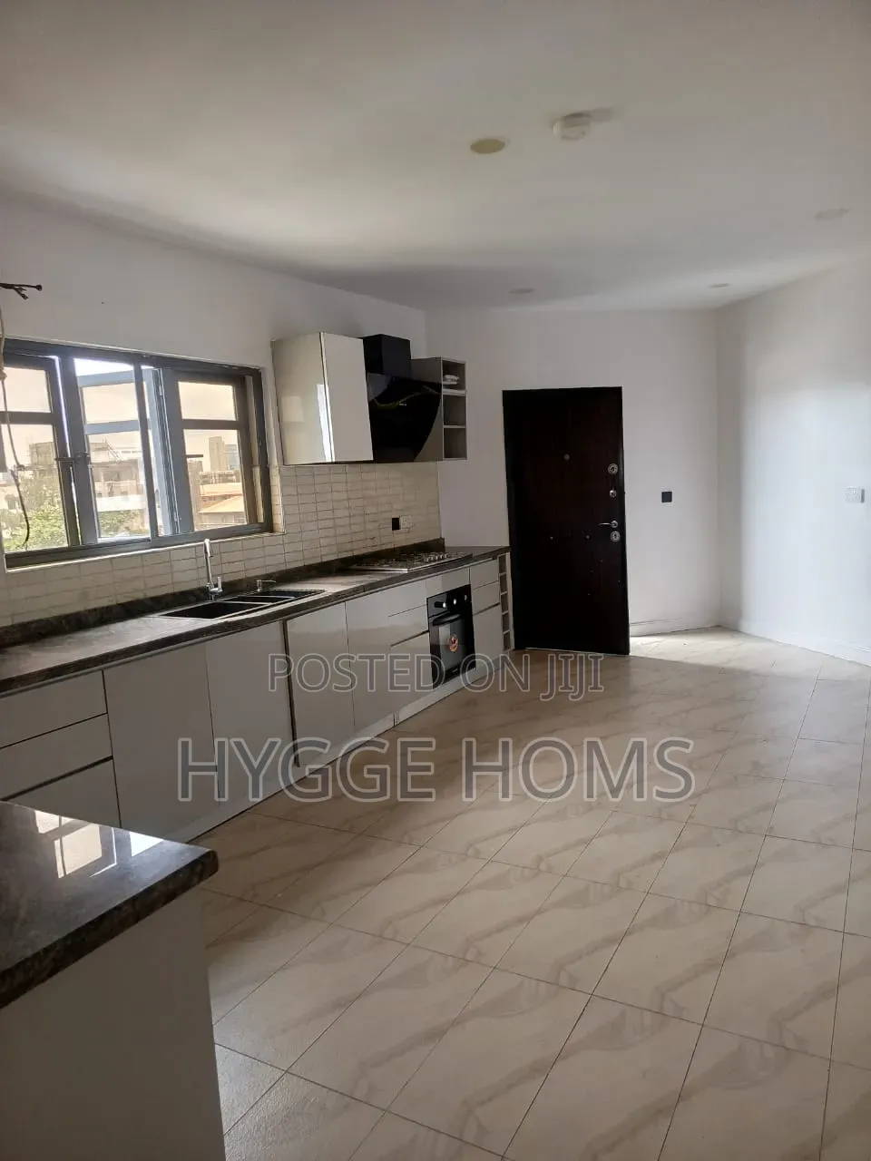 3bdrm Apartment in Off Ligali Ayorinde for rent