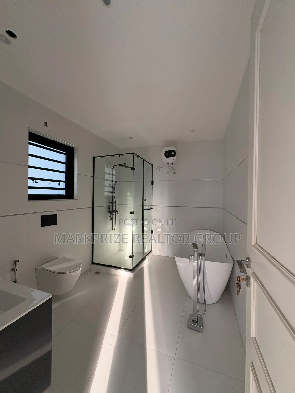 5bdrm Duplex in Royal Garden, VGC / Ajah for sale