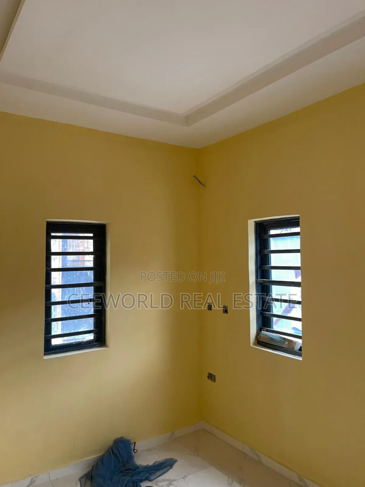 3bdrm Bungalow in Before Olakunle, Akala Express for sale