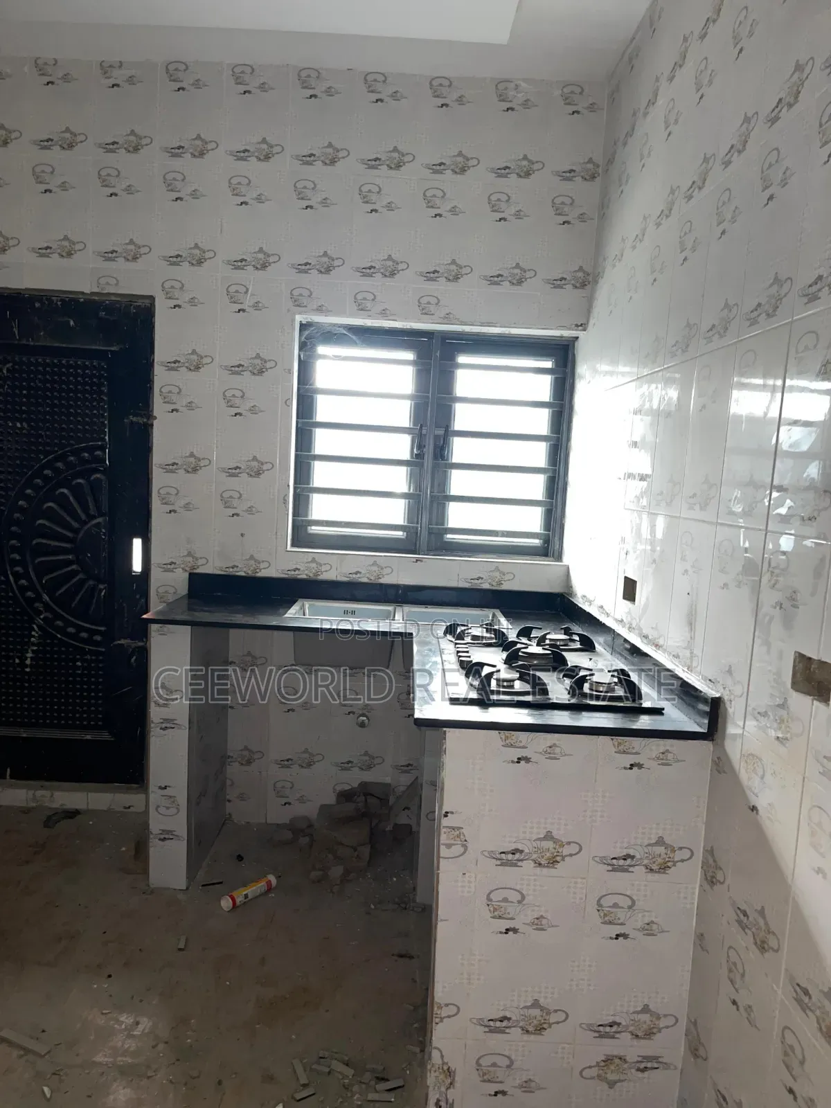 3bdrm Bungalow in Before Olakunle, Akala Express for sale