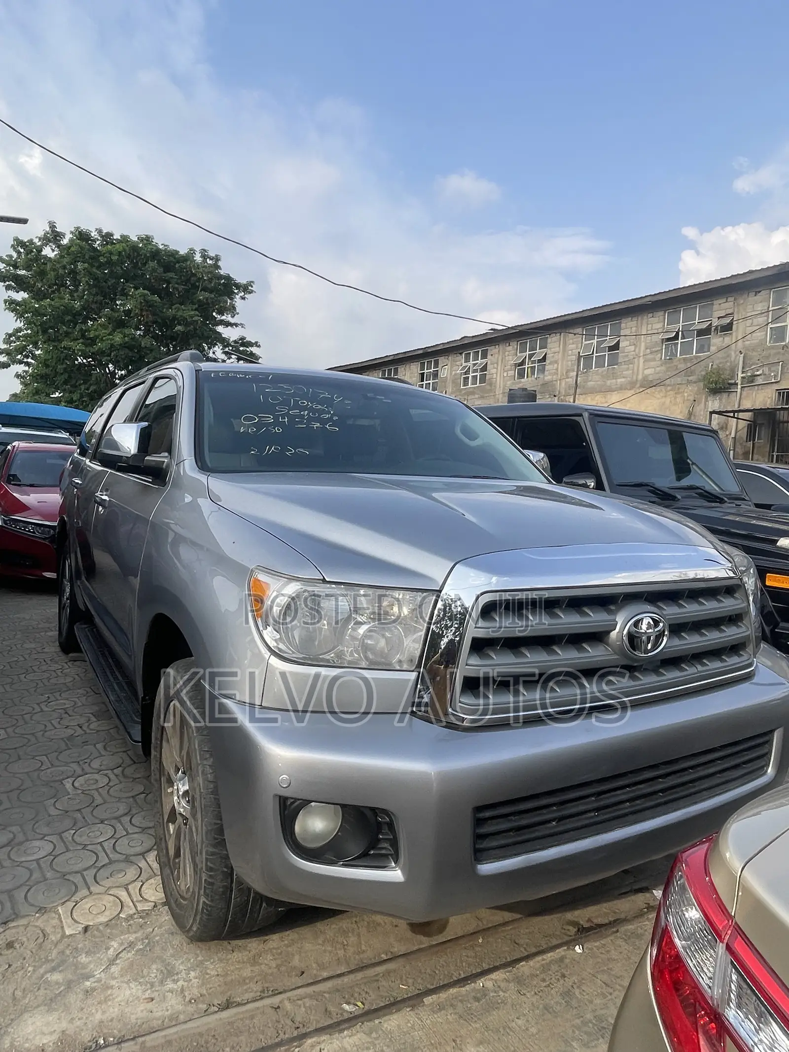 Toyota Sequoia 2010 Silver